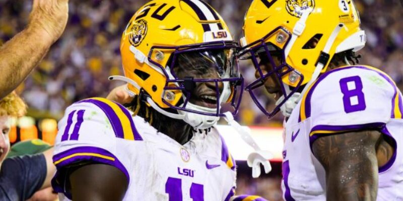 Enjoy This LSU Receiving Duo One Final Time on Monday